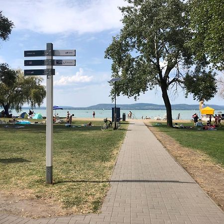H55 Aparthotel Balatonlelle Exterior foto