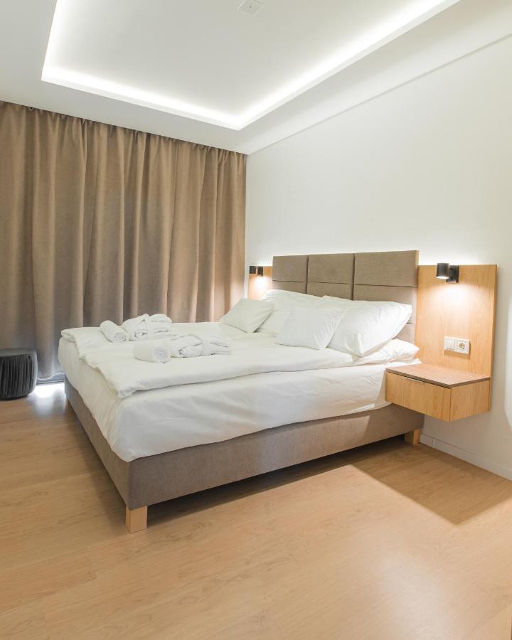 H55 Aparthotel Balatonlelle Exterior foto