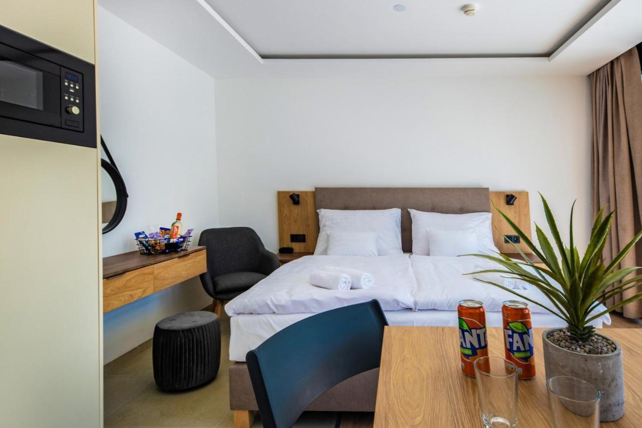 H55 Aparthotel Balatonlelle Exterior foto
