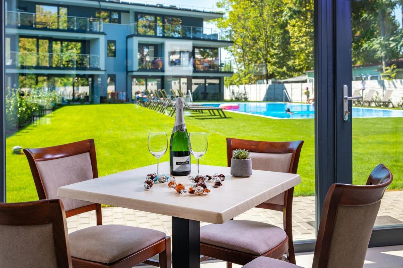 H55 Aparthotel Balatonlelle Exterior foto