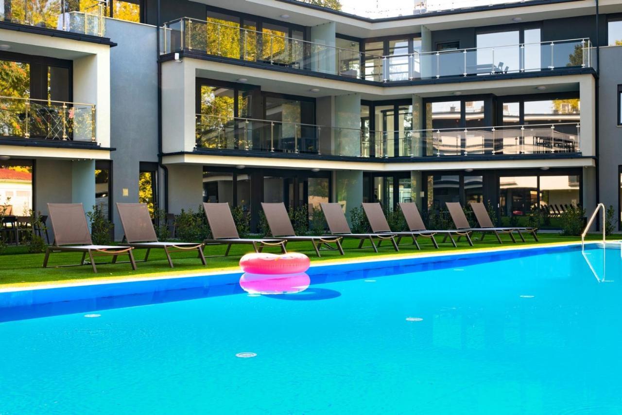 H55 Aparthotel Balatonlelle Exterior foto